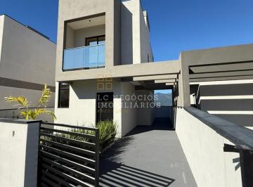 Casa · 87m² · 2 Quartos · 2 Vagas · Sobrado à venda no bairro Alto Aririu - Palhoça/SC
