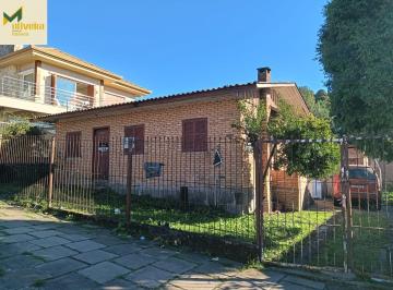 Casa · 300m² · Casa de antiga de alvenaria no centro!!