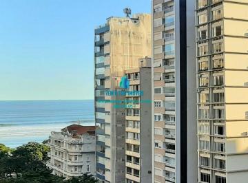 Apartamento · 305m² · 4 Quartos · 2 Vagas · Apartamento Alto Padrão à VENDA, quadra da praia, 4 dormitórios e 2 VAGAS Boqueirão em Santos.