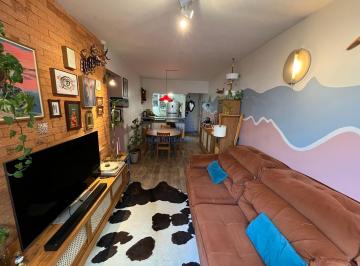 Apartamento · 64m² · 2 Quartos · Oportundade - Apartamento de 2 dormitórios, 1 banheiro social, no bairro Trindade - 420 mil
