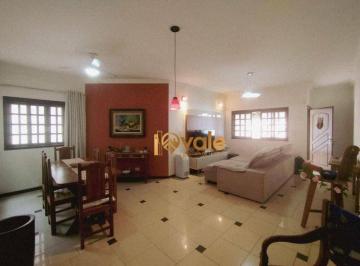 Casa · 160m² · 3 Quartos · 5 Vagas · Casa em Jardim Santa Maria, Jacareí/SP de 160m² 3 quartos à venda por R$ 638.000,00