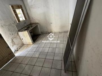 Casa · 1 Quarto · REF 12179- 1 Dormitório. 1 Banheiro. Ótima localização- Diadema