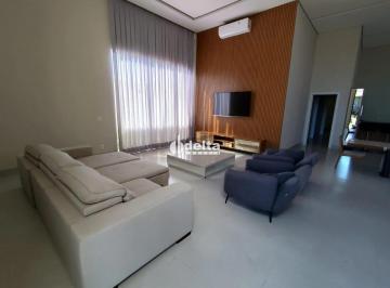 Casa · 250m² · 3 Quartos · 4 Vagas · Casa em condomínio com 3 suítes disponível para locação no bairro Jardim Sul em Uberlândia-MG