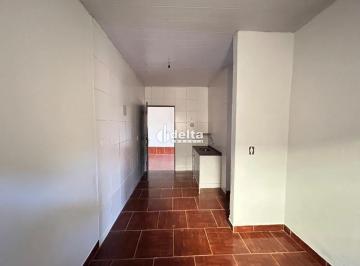 Casa · 90m² · 2 Quartos · 3 Vagas · Casa com 2 quartos disponível para locação no bairro Mansour em Uberlândia-MG