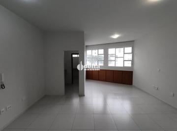 Comercial · 40m² · Sala comercial disponível para locação no bairro Osvaldo Rezende em Uberlândia-MG
