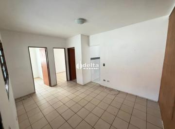 Casa · 125m² · 2 Quartos · 1 Vaga · Casa com 2 quarto disponível para locação no bairro Santa Rosa em Uberlândia MG
