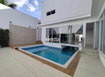 Casa · 490m² · 4 Quartos · 4 Vagas · Casa residencial com 4 suítes, disponível para locação e venda no bairro Morada da Colina em Uberlân