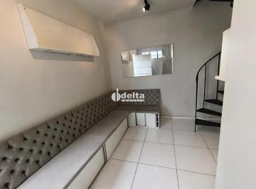 Apartamento · 45m² · 2 Quartos · 1 Vaga · Apartamento com 2 quartos disponível para locação no bairro Marta Helena em Uberlândia-MG