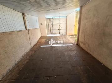 Casa · 200m² · 3 Quartos · 2 Vagas · Casa residencial com 3 quartos sendo 1 suíte disponível para locação no bairro Tibery em Uberlândia-