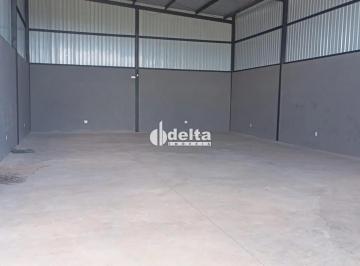 Comercial · 250m² · 2 Vagas · Galpão disponível para locação no bairro São Jorge em Uberlândia-MG