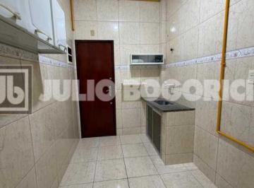 Apartamento · 50m² · 2 Quartos · Excelente oportuidade , apto 2 quartos, dep. de empregada , prox. a estação do M
