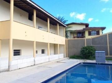 Casa · 172m² · 3 Quartos · Casa Padrão em Lauro de Freitas