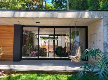 Casa · 261m² · 3 Quartos · 4 Vagas · Casa de Luxo com Integracao Total e Iluminacao Natural/casa com elevador