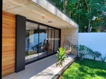Casa · 261m² · 3 Quartos · 4 Vagas · Casa de Luxo com Integracao Total e Iluminacao Natural/casa com elevador