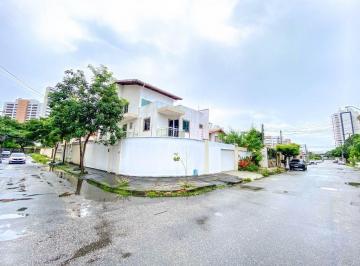Casa · 284m² · 4 Quartos · 2 Vagas · Casa em Engenheiro Luciano Cavalcante, Fortaleza/CE de 284m² 4 quartos para locação R$ 2.950,00/mes