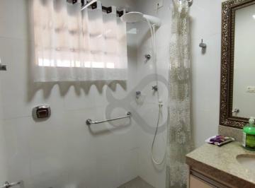 Casa de 4 quartos, Londrina · Casa em Jardim Alvorada, Londrina/PR de 300m² 4 quartos à venda por R$ 1.100.000,00