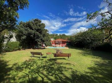 Rural · 3 Quartos · 4 Vagas · Chácara em Chácara Vale do Rio Cotia, Carapicuíba/SP de 0m² 3 quartos à venda por R$ 1.250.000,00