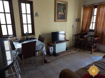 Imagem do Imóvel · Apartamento com dois quartos ( um suíte) térreo no itagua com churrasqueira coberta privativa.