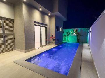 Casa · 236m² · 5 Quartos · 4 Vagas · Casa à venda no condominio jardim versailles - Uberlândia - MG