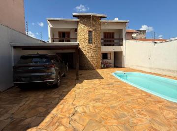 Casa de 3 quartos, Paulínia · Sobrado com piscina à venda em Paulínia | 3 suítes | 213 m² construídos