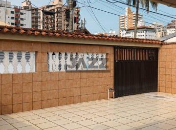 Casa · 88m² · 2 Quartos · 5 Vagas · Casa Isolada na Ocian com Terreno de 250m² e 5 Vagas de Garagem