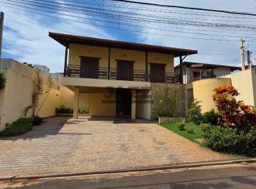 Casa · 373m² · 4 Quartos · 4 Vagas · Sua Ilha Particular no Jardim Chapadão: Sobrado com Piscina e Conforto Absoluto