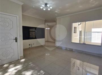 Casa · 155m² · 3 Quartos · 2 Vagas · Casa com 3 quartos à venda em Pinheirinho - SP