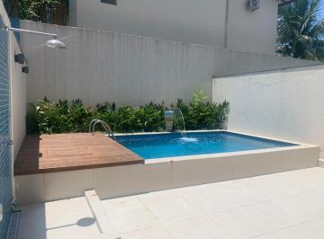 Casa de 4 quartos, São Sebastião · Casa em condomínio disponível para venda na Praia de Juquehy!
