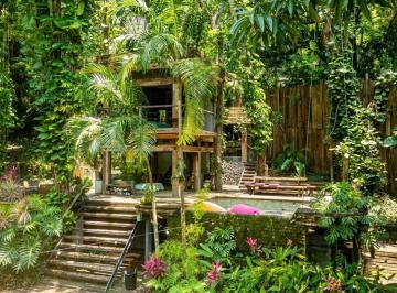 Casa de 1 quarto, Rio de Janeiro · Raridade no Itanhangá Casa de 2.790m em Projeto Paradisíaco junto a Floresta em Condomínio de Luxo