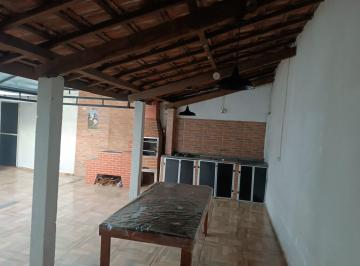 Casa en Venda de 3 quartos Residencial Ouro Verde · Casa com Varanda, quintal amplo excelente localização