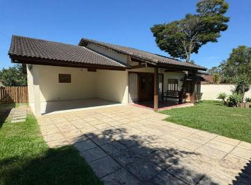 Casa de 3 quartos, Itatiaia · Casa com 3 dormitórios, 250 mts