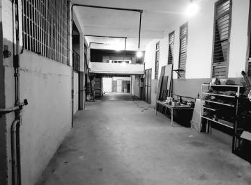 Casa de 9 quartos, Rio de Janeiro · Vendo ou alugo prédio de 3 andares inteiro na Ilha do Governador
