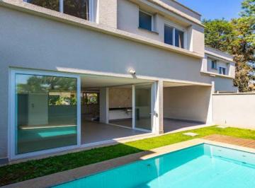 Casa de 4 quartos, São Paulo · Exclusividade no Jardim dos Estados / Casa de Luxo Vila Arese / Elegância e Conforto em 420m²
