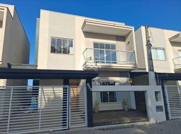 Casa · 115m² · 3 Quartos · 1 Vaga · EXCELENTE SOBRADO A 300 METROS DA PRAIA NA BARRA DO SAÍ