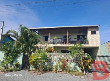 Casa · 5 Quartos · 2 Vagas · ÓTIMO SOBRADO LOCALIZADO NO BAL.VOLTA AO MUNDO APENAS 470MTRS DO MAR