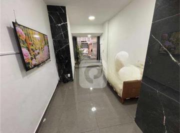 Apartamento · 32m² · 1 Quarto · Apartamento com 1 quarto em Tijuca na cara do metrô São Francisco Xavier
