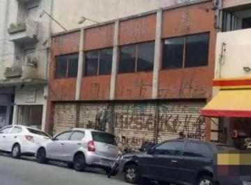 galpao-lapa-sao-paulo-115900-0.jpg · Alugue Galpão Comercial de 242 m² na Lapa - Segurança e Acesso Fácil por R$ 18.000!