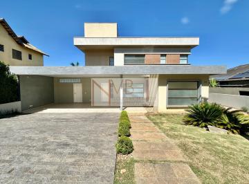 Casa · 306m² · 3 Quartos · 6 Vagas · Casa em Condomínio em Carapicuíba com 3 Suítes e 306m²
