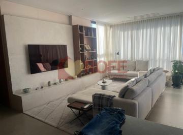Apartamento · 161m² · 3 Quartos · 2 Vagas · Lindo apartamento no Simmetria Campo Belo com 161 mts!!! Vista livre!!!!!