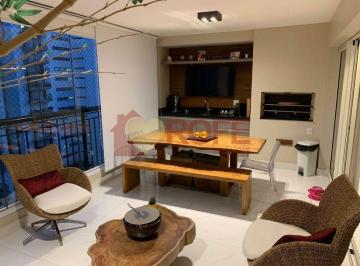 Apartamento · 210m² · 4 Quartos · 3 Vagas · 210m² úteis, 4 suítes, 3 vagas, +Depósito.