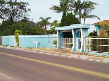 Casa · 200m² · 3 Quartos · 4 Vagas · Casa com 3 dormitórios à venda, 200 m² por R$ 650.000 - Araranguá/SC