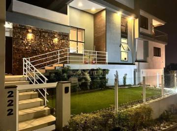 Casa · 281m² · 5 Quartos · 2 Vagas · Casa com 3 dormitórios à venda, 281 m² - Pinheirinho - Criciúma/SC