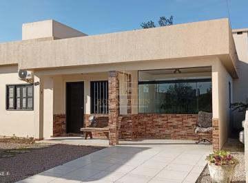 Casa · 120m² · 2 Quartos · 1 Vaga · Casa com 2 dormitórios à venda, 120 m² - Golfinho - Balneário Arroio do Silva/SC