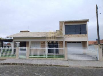 Casa · 170m² · 3 Quartos · 2 Vagas · Casa com 3 dormitórios à venda, 170 m² - Centro - Balneário Arroio do Silva/SC