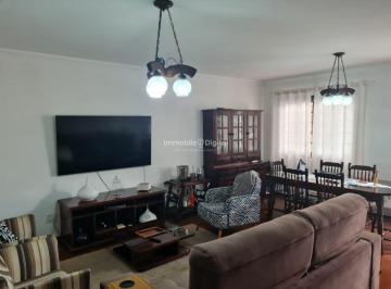 Casa · 250m² · 3 Quartos · 1 Vaga · Casa à venda no Jd Campo Grande - 250m2 com 3 quartos, sendo 1 suíte e amplo quintal