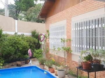 Casa · 212m² · 3 Quartos · 4 Vagas · Excelente Oportunidade Casa à Venda no Jardim Umuarama | 3 Quartos e 2 Suítes
