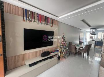 Casa · 110m² · 3 Quartos · 2 Vagas · Sobrando a venda no Campo Grande, 3 quartos, 2 banheiros, 2 vagas com 100m²