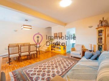 Casa · 211m² · 3 Quartos · 2 Vagas · Casa/Sobrado no Campo Belo  à  venda com 221 m², 3 quartos, 3 banheiros, 2 vagas