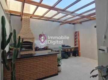 Casa · 185m² · 4 Quartos · 4 Vagas · Sobrado à Venda com 4 Quartos e 6 banheiro 185 m² Localizado em de Interlagos