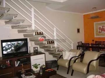 Casa · 210m² · 3 Quartos · 4 Vagas · Sobrado em Olímpico